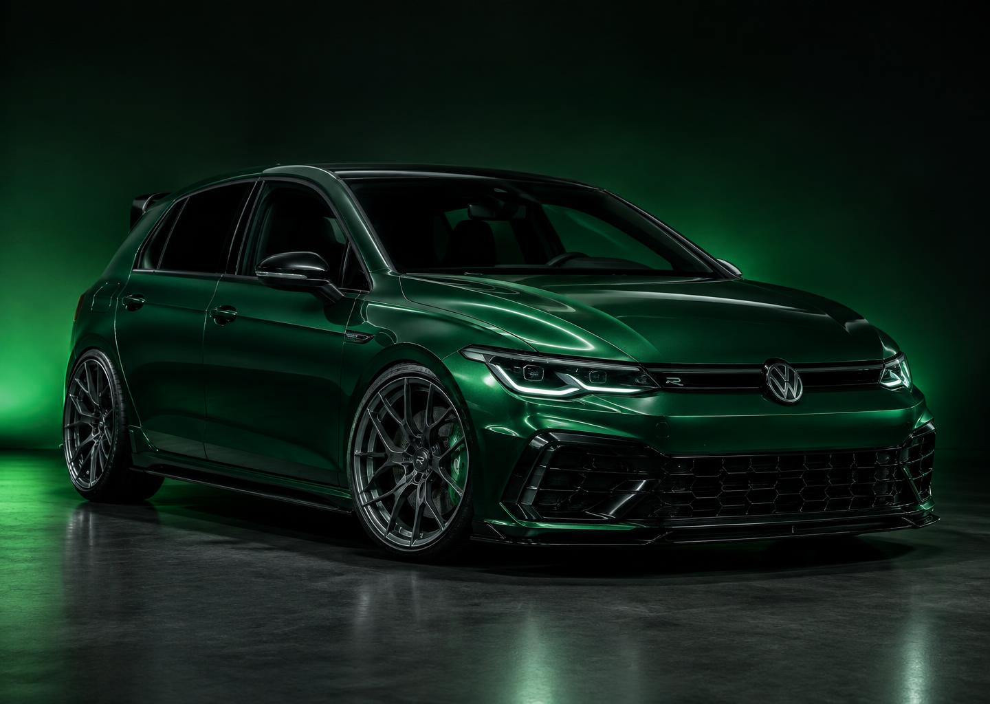 Volkswagen Golf R "Emerald"